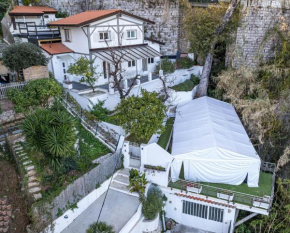 THE WHITE HOUSE BEAUSOLEIL- Monaco Border